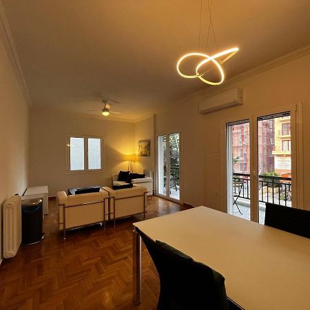 Faliro Comfort Apartment 10 Mins Walking To The Beach Atenas Exterior foto